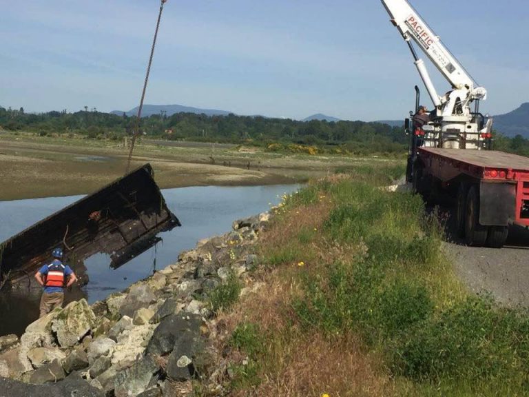 Industry Teams Up To Remove Derelict Vessels from Cowichan Bay