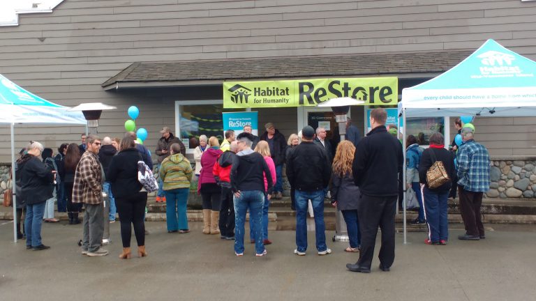 Habitat for Humanity ReStore Opens in Duncan