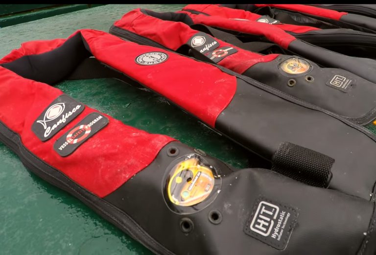 PFD’s must be worn on commercial fishing vessels