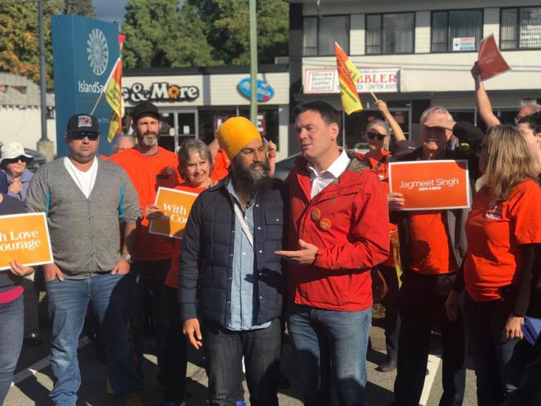 Singh Stops in Duncan, Talks Affordable Housing
