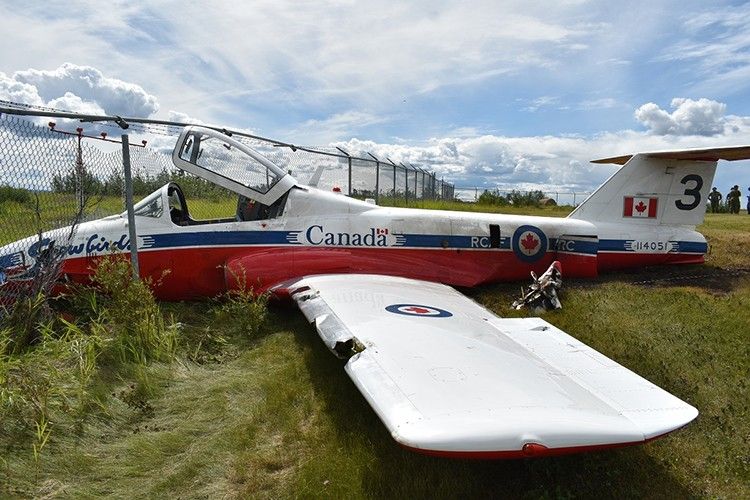 Snowbirds to return to the skies after cause of crash found