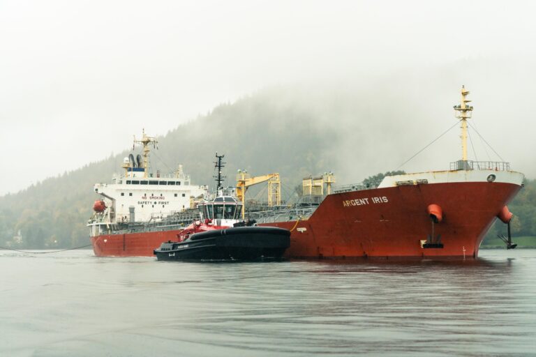Electric tug completes first successful tanker escort, will soon head north