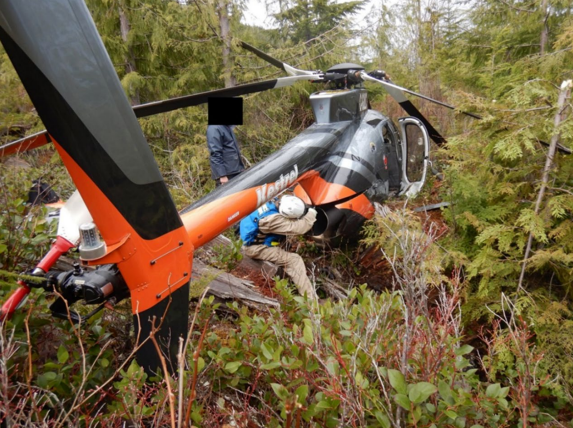 Internal engine failure caused fatal logging helicopter crash, says TSB