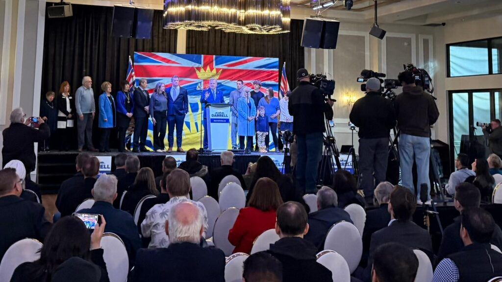 Darrell Jones announces B.C. Conservative leadership bid on stage